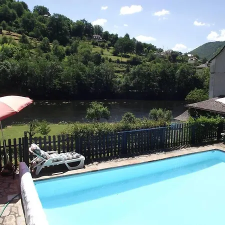 Apartment Vue Du Pont